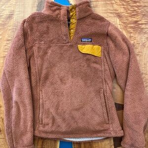 Patagonia rust color fleece